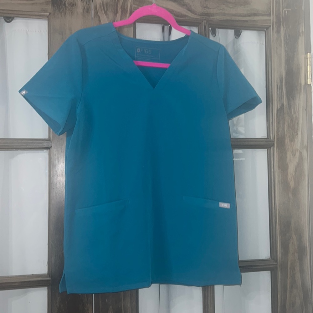 Three pocket fig top